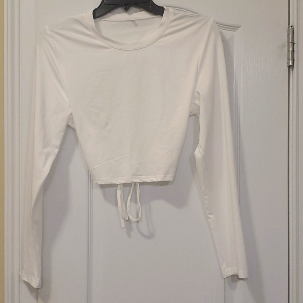 Women stylish white crop top with back out 100% Polyester size large